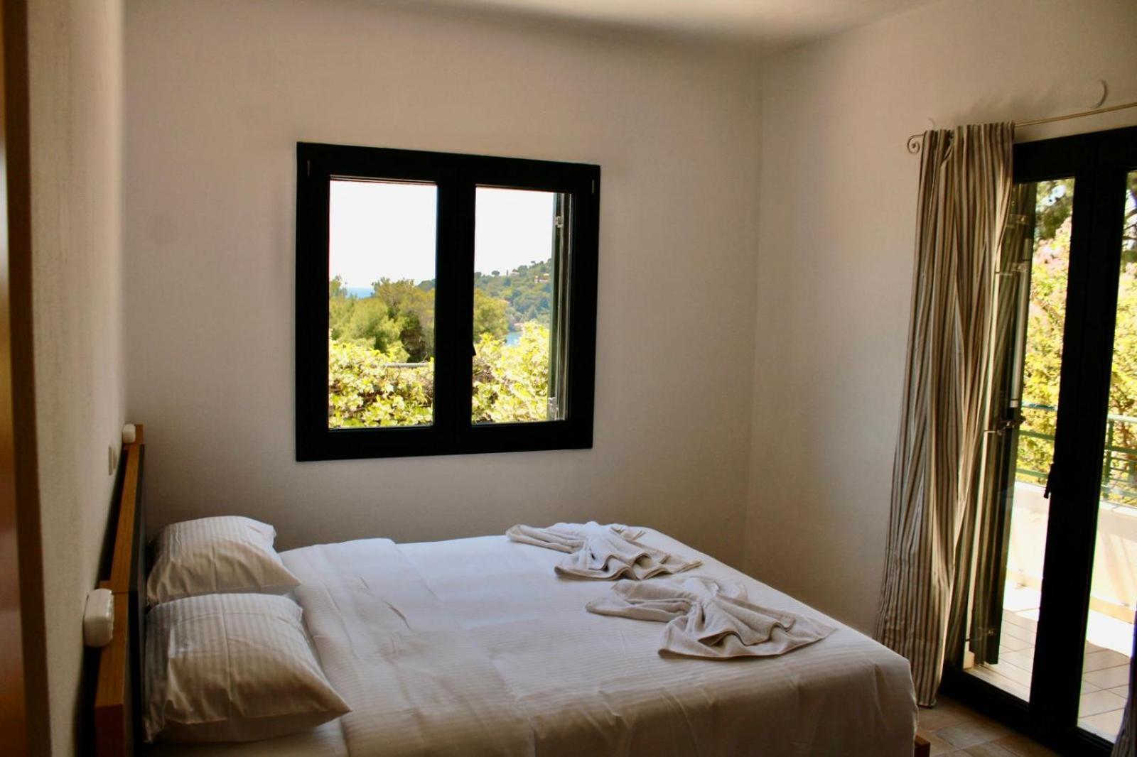 Helen'S 11 Boutique Aparthotel Achladies  ภายนอก รูปภาพ