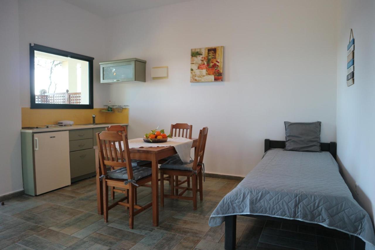 Helen'S 11 Boutique Aparthotel Achladies  ภายนอก รูปภาพ